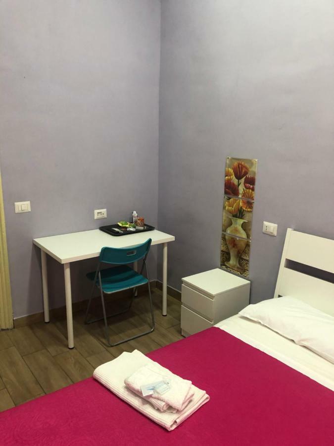 La Casa Di Fafa Panzió Nápoly Kültér fotó