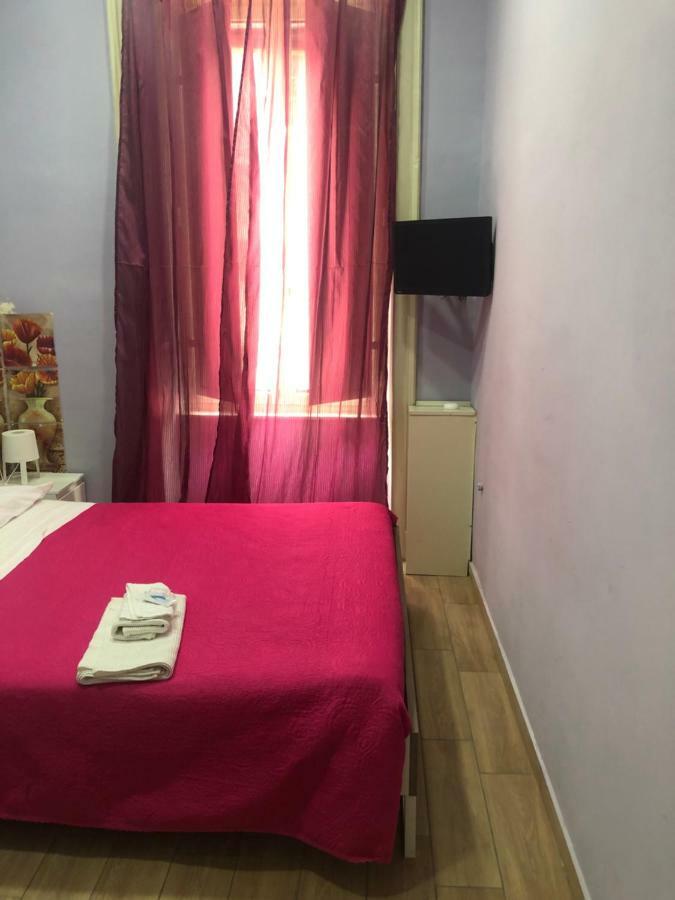 La Casa Di Fafa Panzió Nápoly Kültér fotó