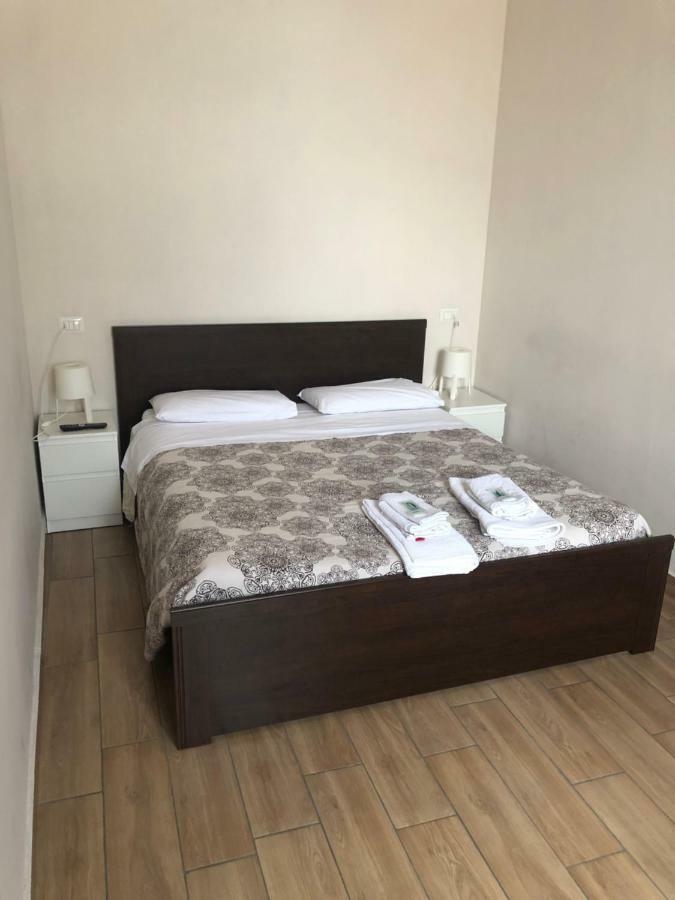 La Casa Di Fafa Panzió Nápoly Kültér fotó